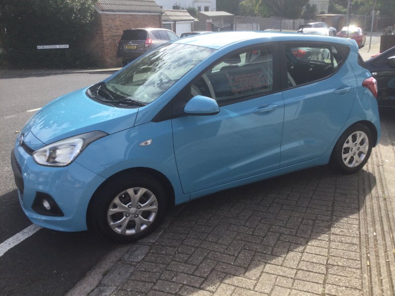 Blue Hyundai i10 1.0 SE Hatchback 5dr Petrol Manual Euro 5 66 ps